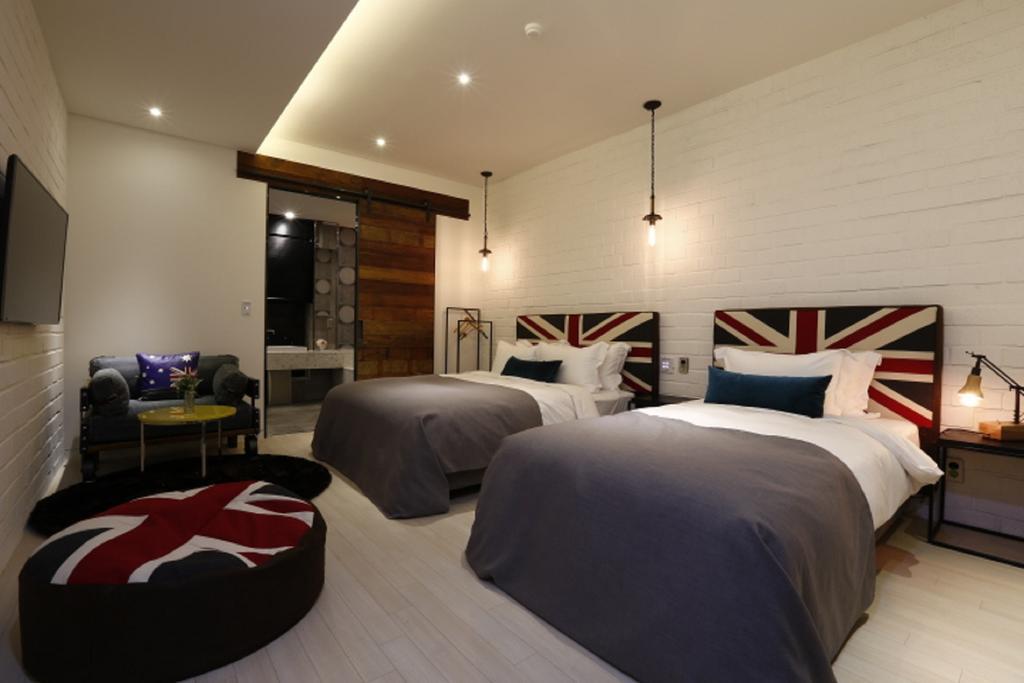 Chungbuk Inno City Namoo Hotel Eumseong Quarto foto