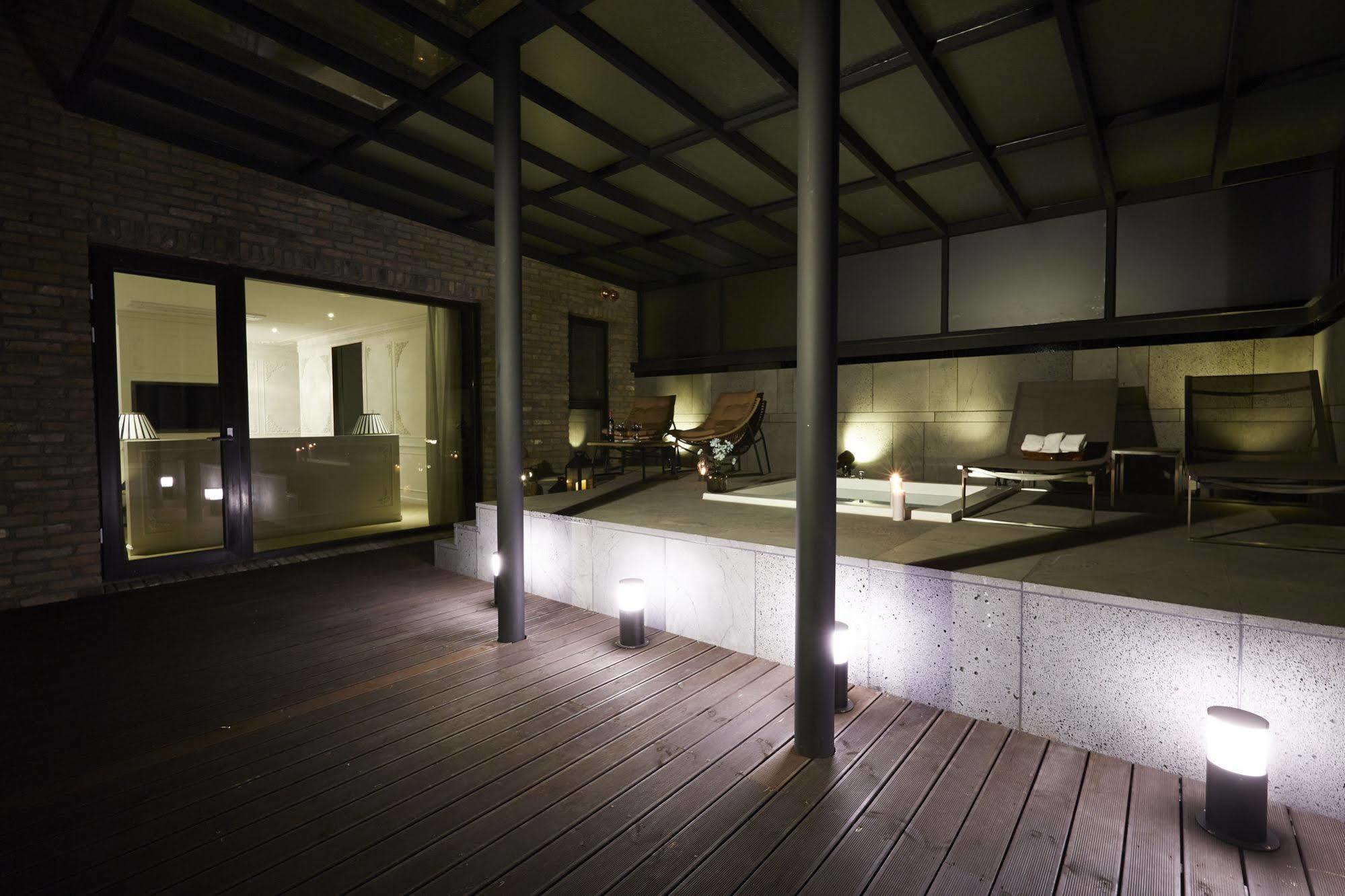 Chungbuk Inno City Namoo Hotel Eumseong Exterior foto